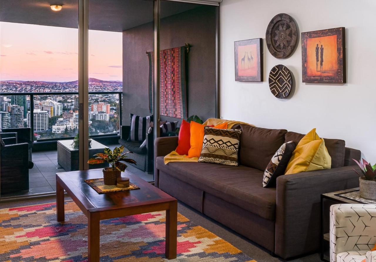 African Escape On Level 38 - Balcony With Views Бризбейн Екстериор снимка