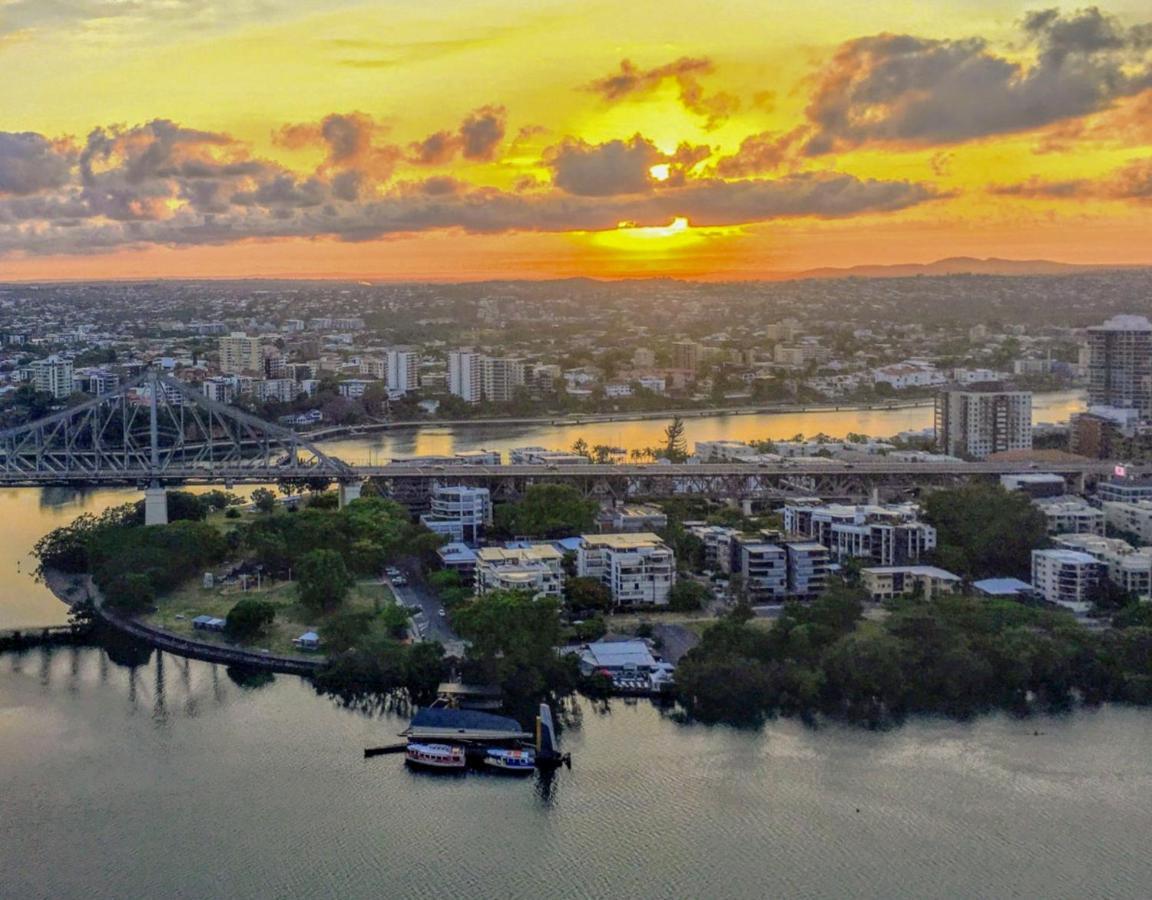 African Escape On Level 38 - Balcony With Views Бризбейн Екстериор снимка